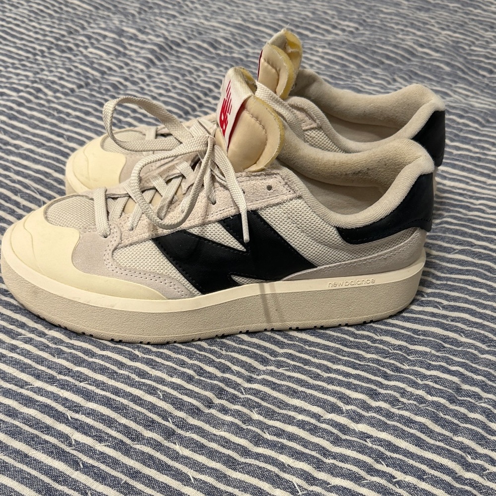 New Balance Cream and Black Sneakers - Picture 3 of 5